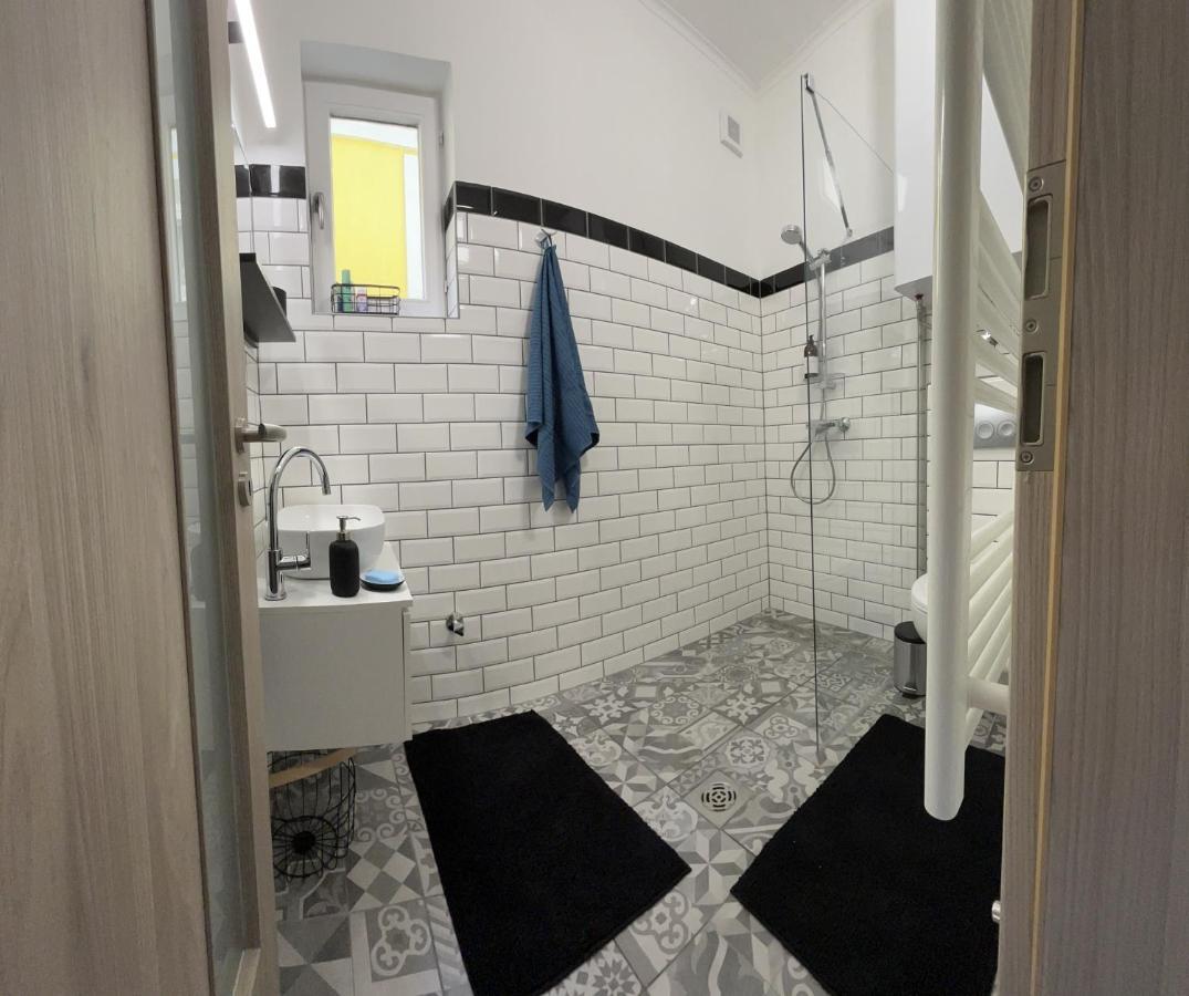 Peter Dock Boutique Villa Кестхей Екстер'єр фото