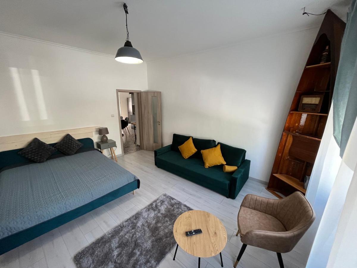 Peter Dock Boutique Villa Кестхей Екстер'єр фото
